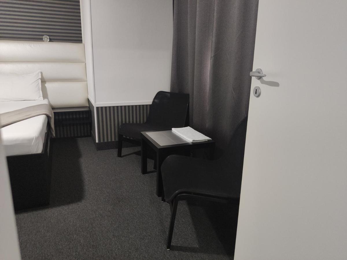 Hello Villa Bucureşti Ngoại thất bức ảnh
