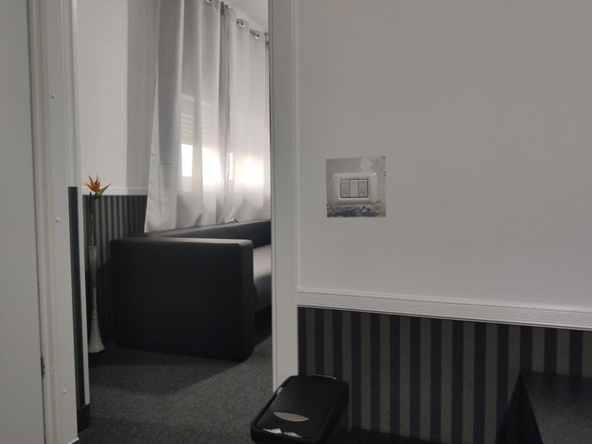 Hello Villa Bucureşti Ngoại thất bức ảnh